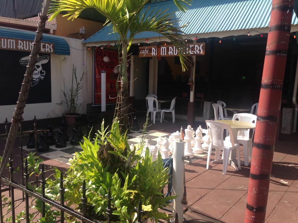 Hotel Casa Max Bocas Town Kültér fotó